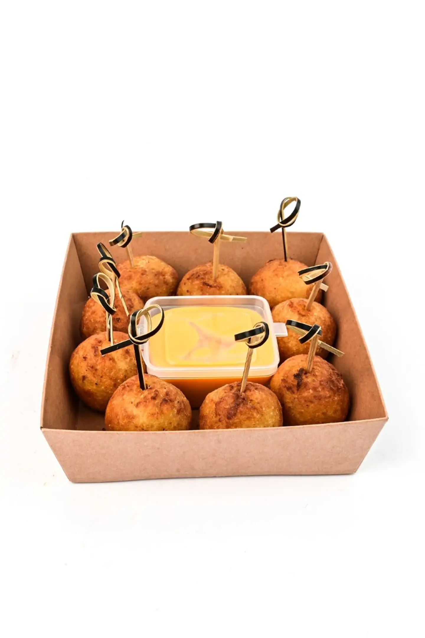 Chicken Balls With Cheddar Sauce 9758