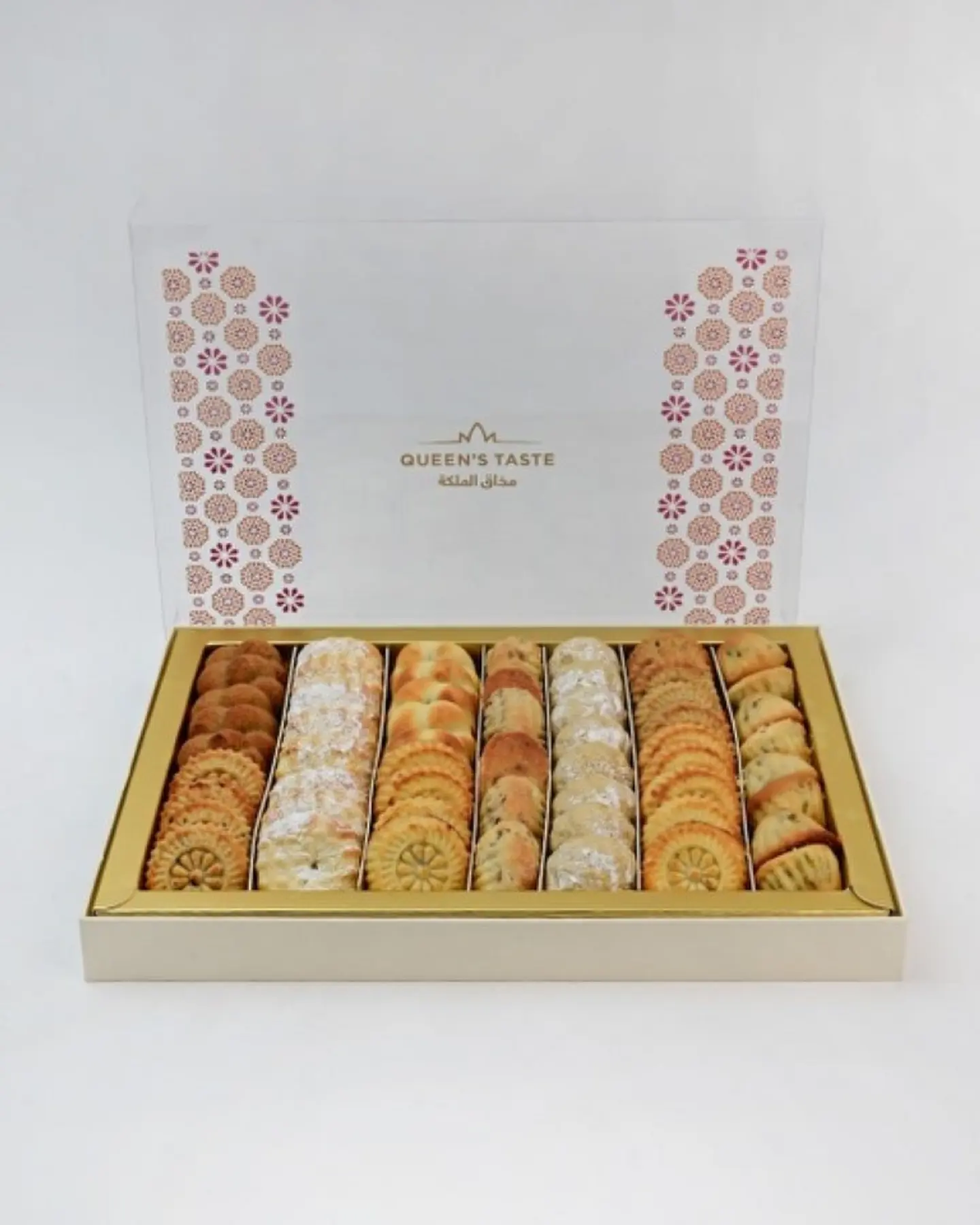 Assorted Maamoul And Cake Box 8668