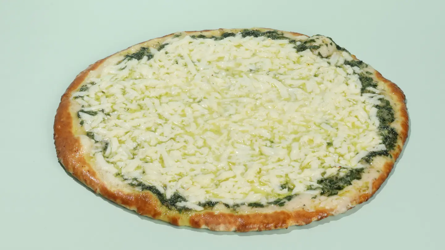 Halloumi Pesto Pizza