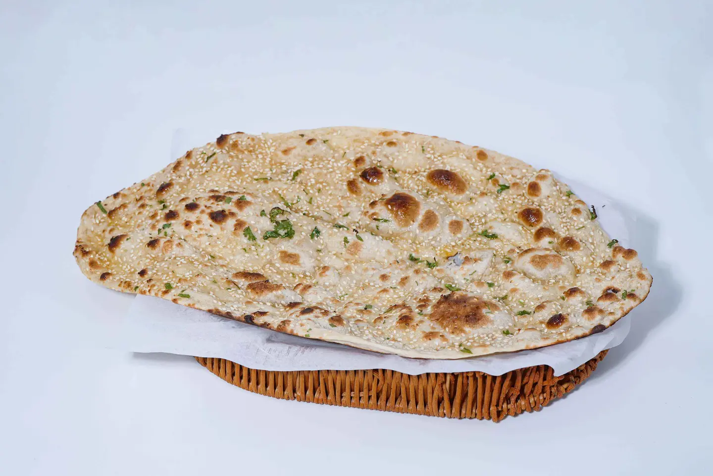 خبز نان بالسمسم