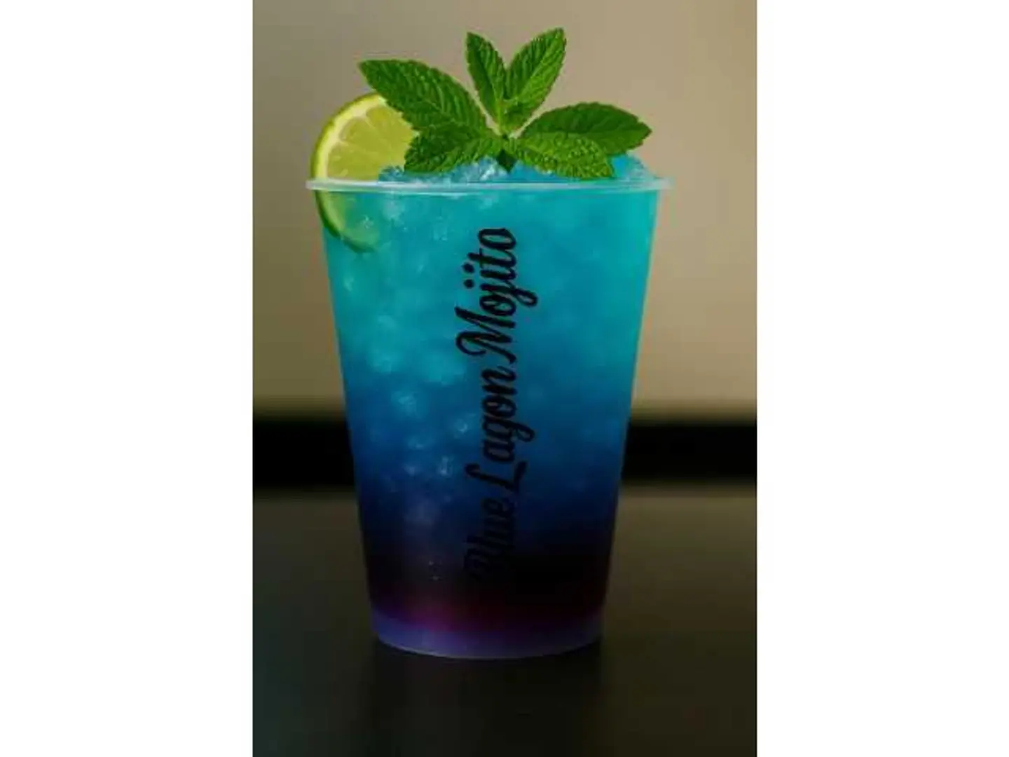 موخيتو البحيرة الزرقاء