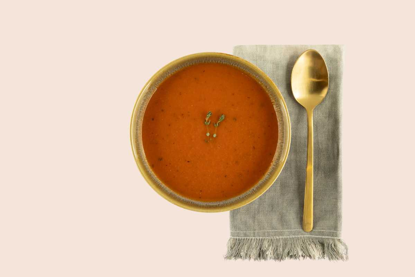 شوربة الطماطم
