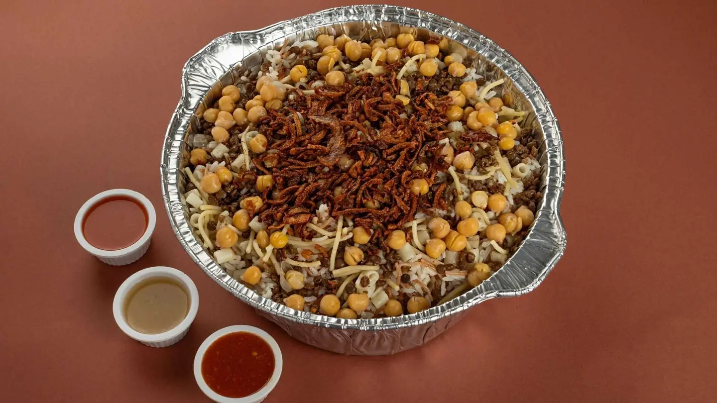 صحن كشري عائلي