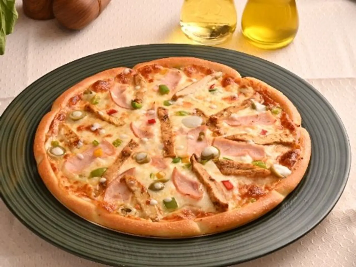 Chicken Patcino Pizza