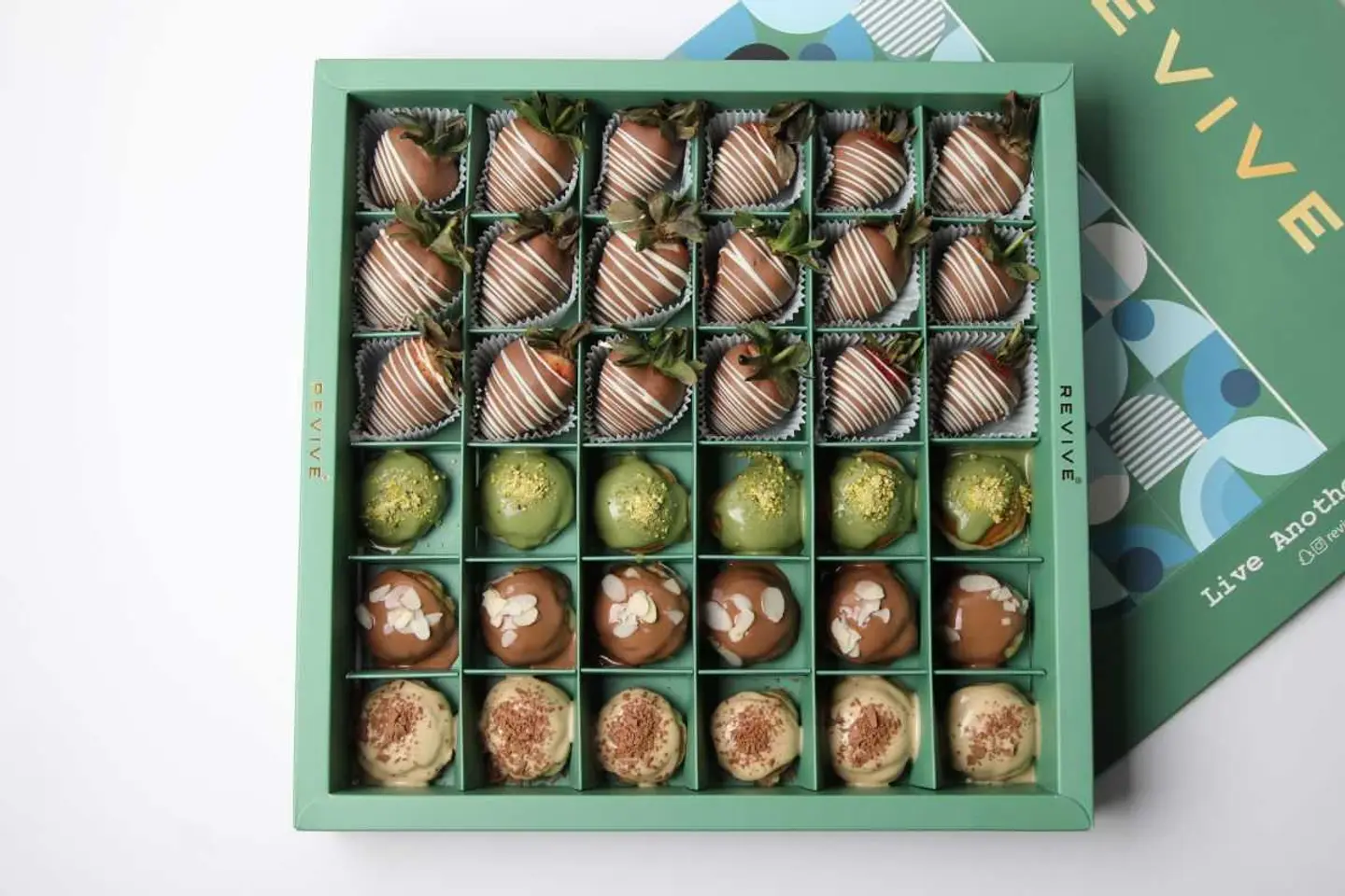 18 Mini +18 Strawbeery Box