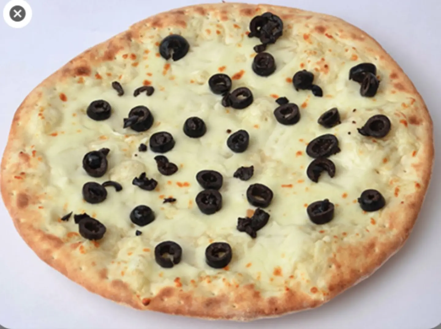 مناقيش جبن مع زيتون