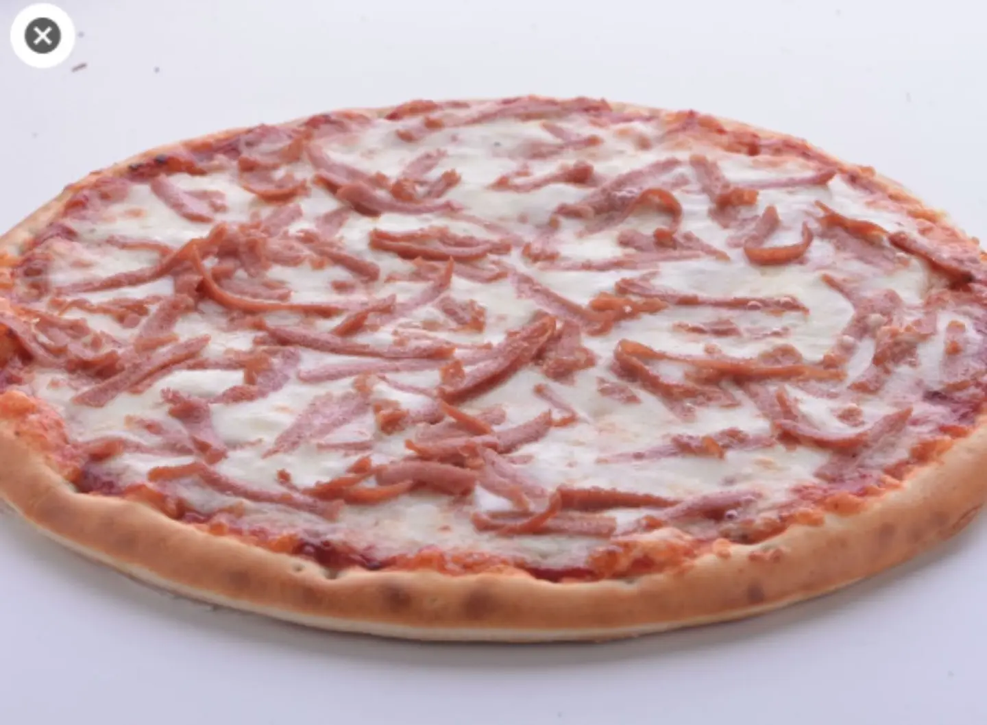 مناقيش مرتديلا مع جبن ومحمرة