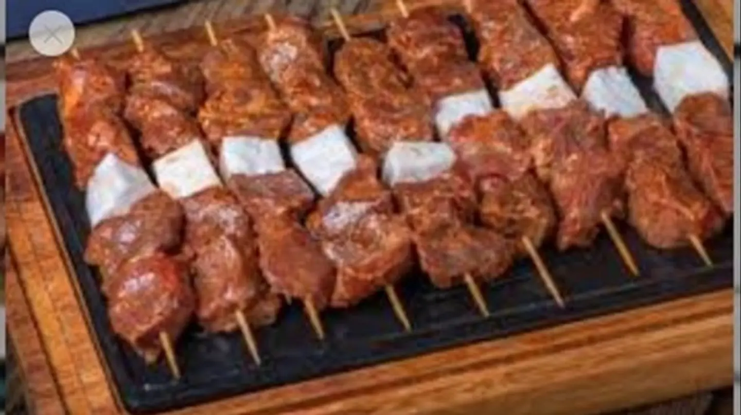 مشويات الروشة لحم 6 سيخ