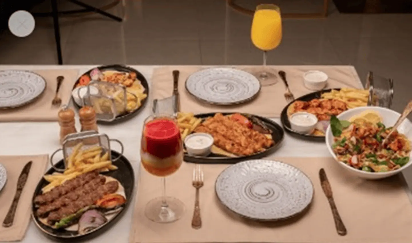 مشويات الروشة كيلو دجاج مع الارز