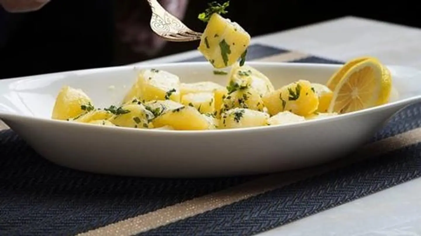 Potato With Garlic & Coriander