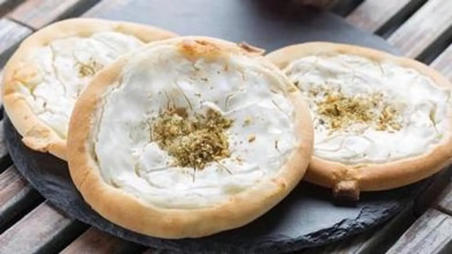 Labneh Manakish