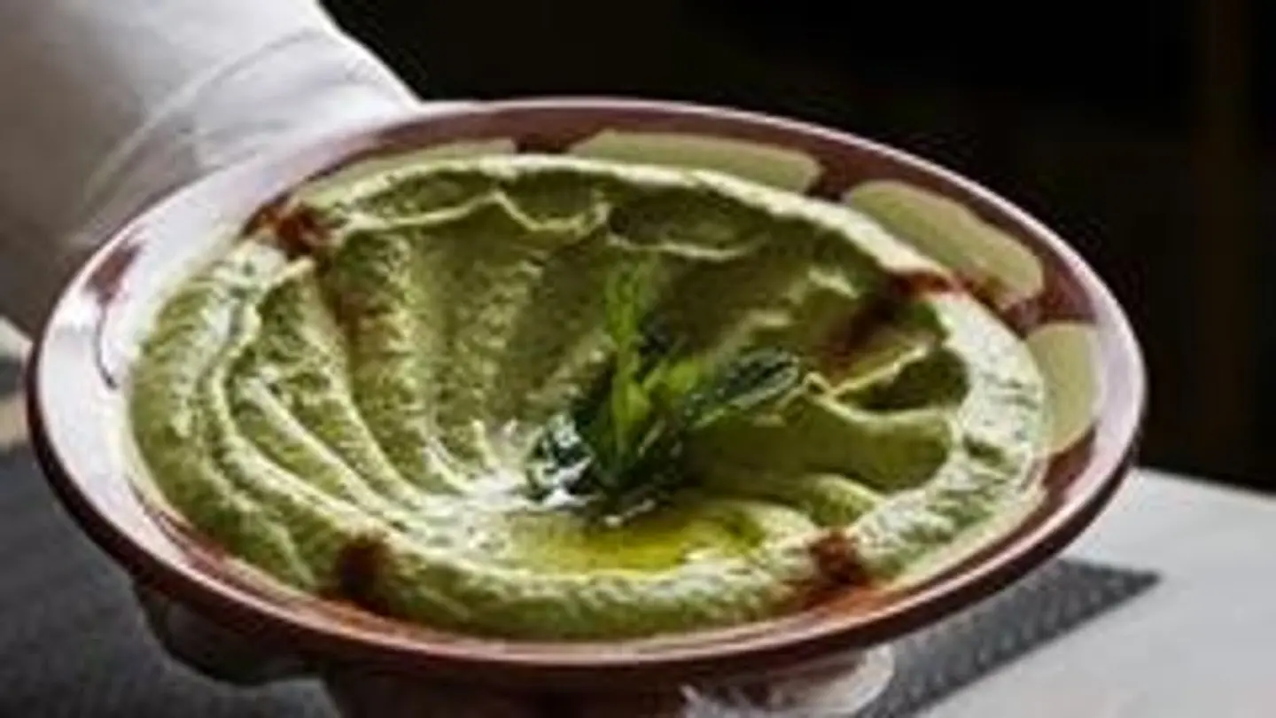 Hummus Basil