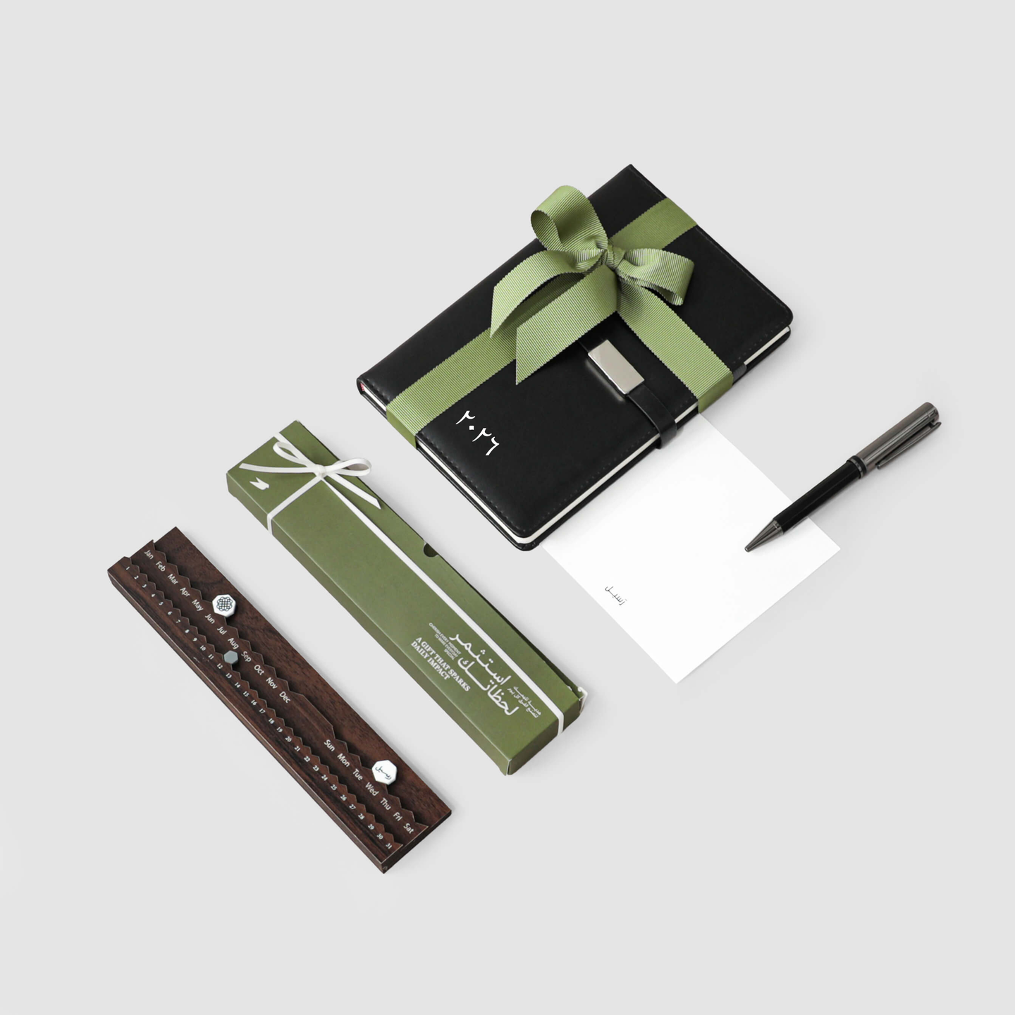 هدية دفتر جلدي مخصص وتقويم خشبي