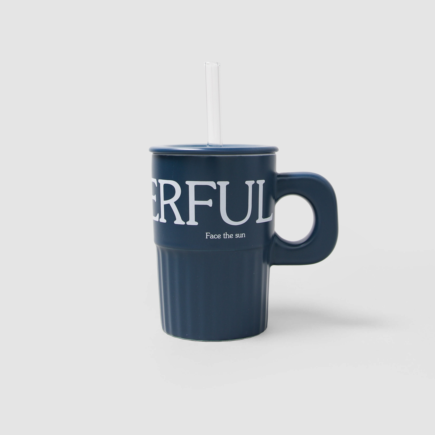 كوب سراميك مع مزاز أزرق