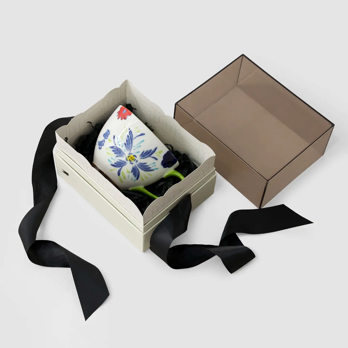 كوب نقوش ملونة