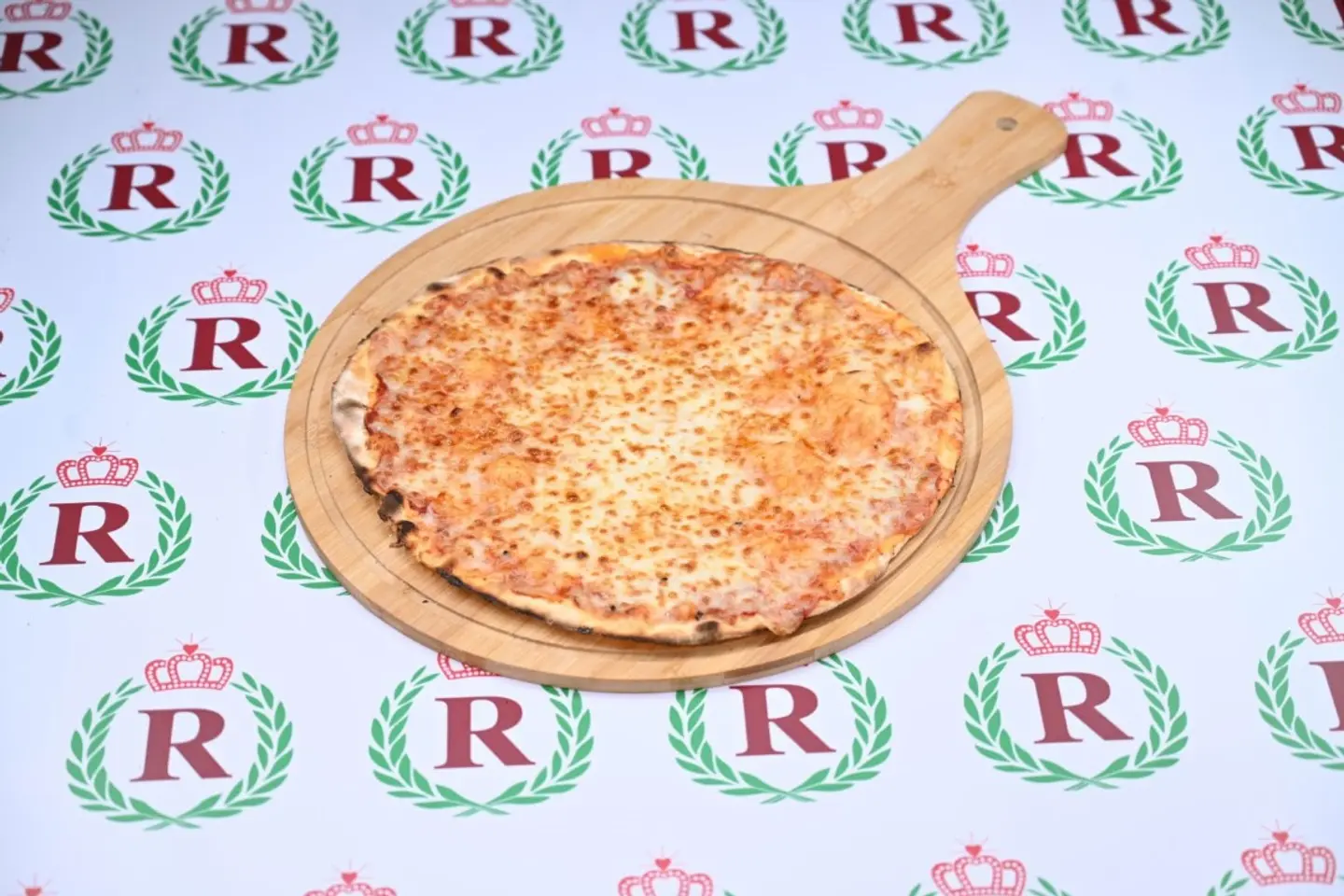 Cheese Manakish With Sauce