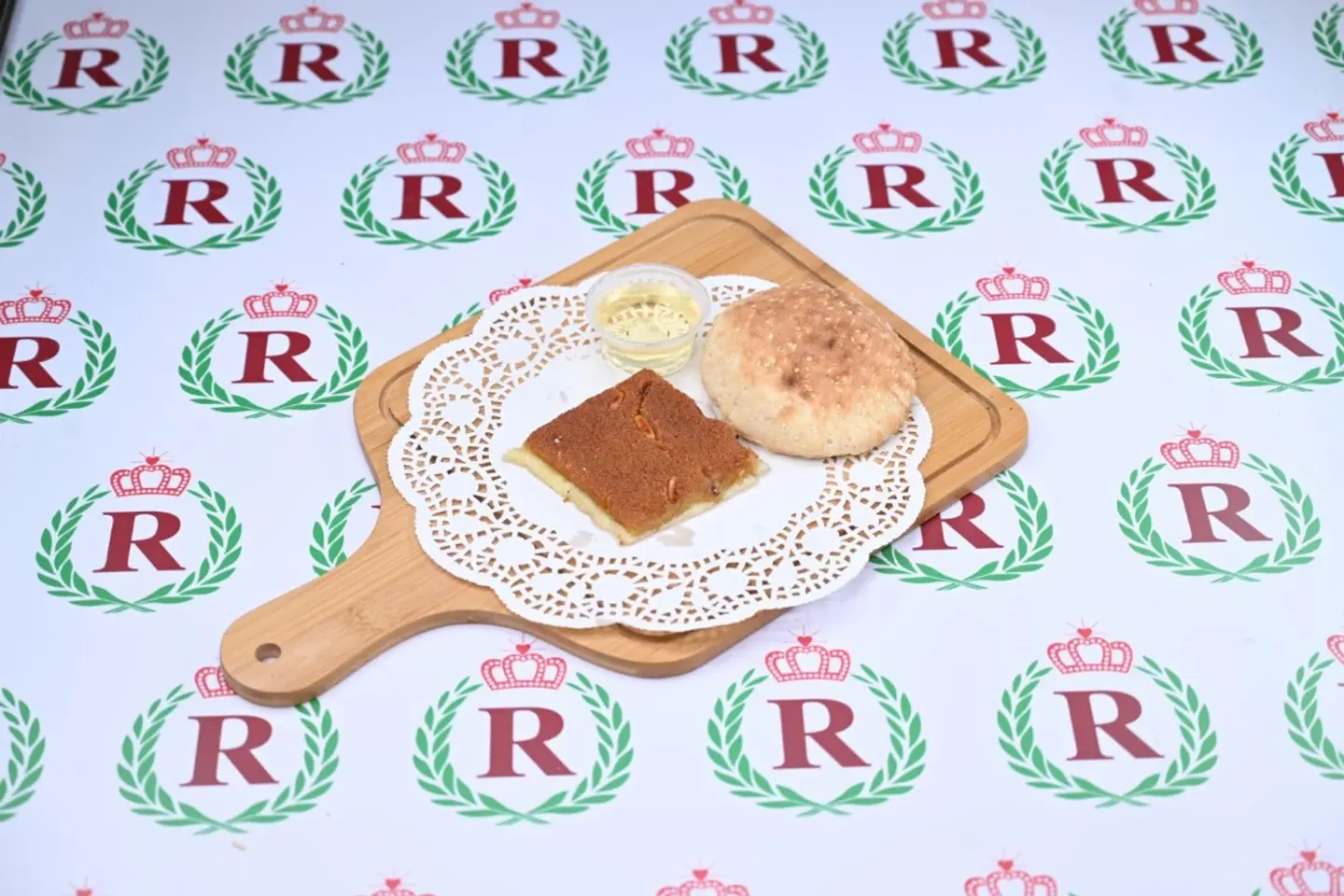 كعكة صغيرة كنافة الجبن