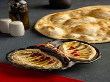 صحن الفراشة حمص ومتبل