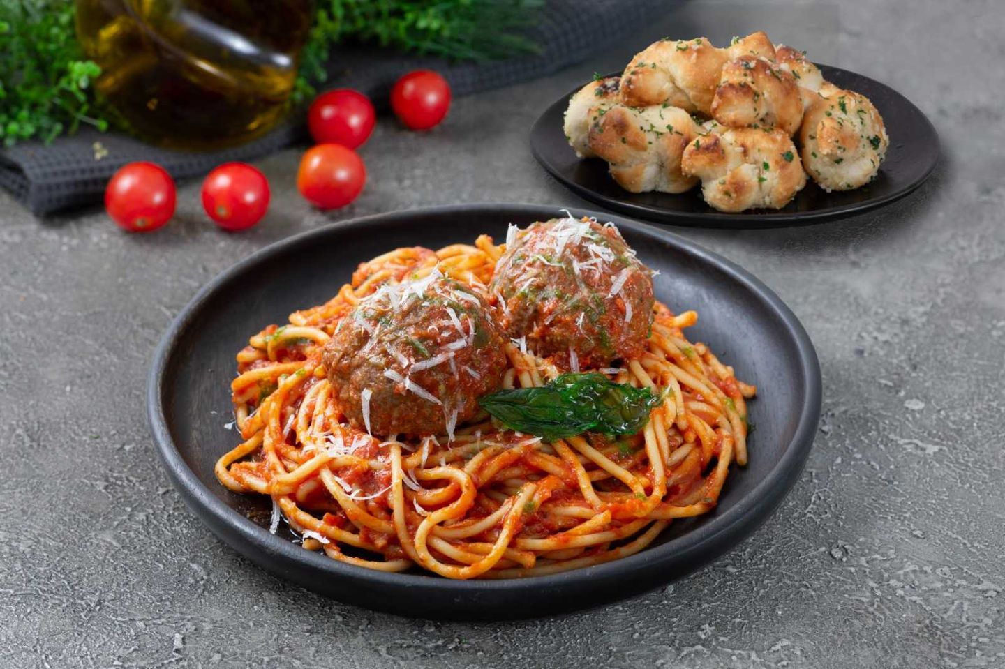 Spaghetti & Meatballs