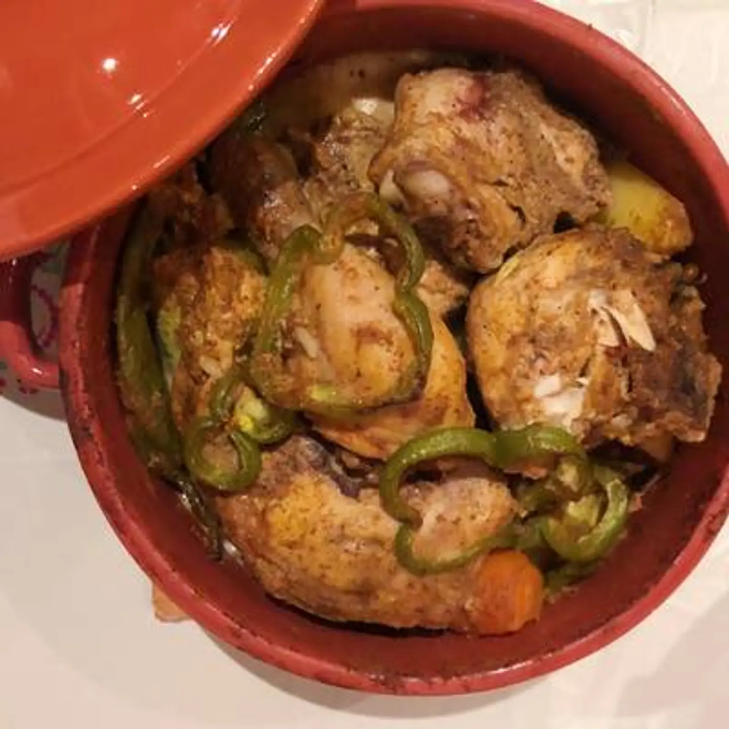 طاجن فخار دجاج