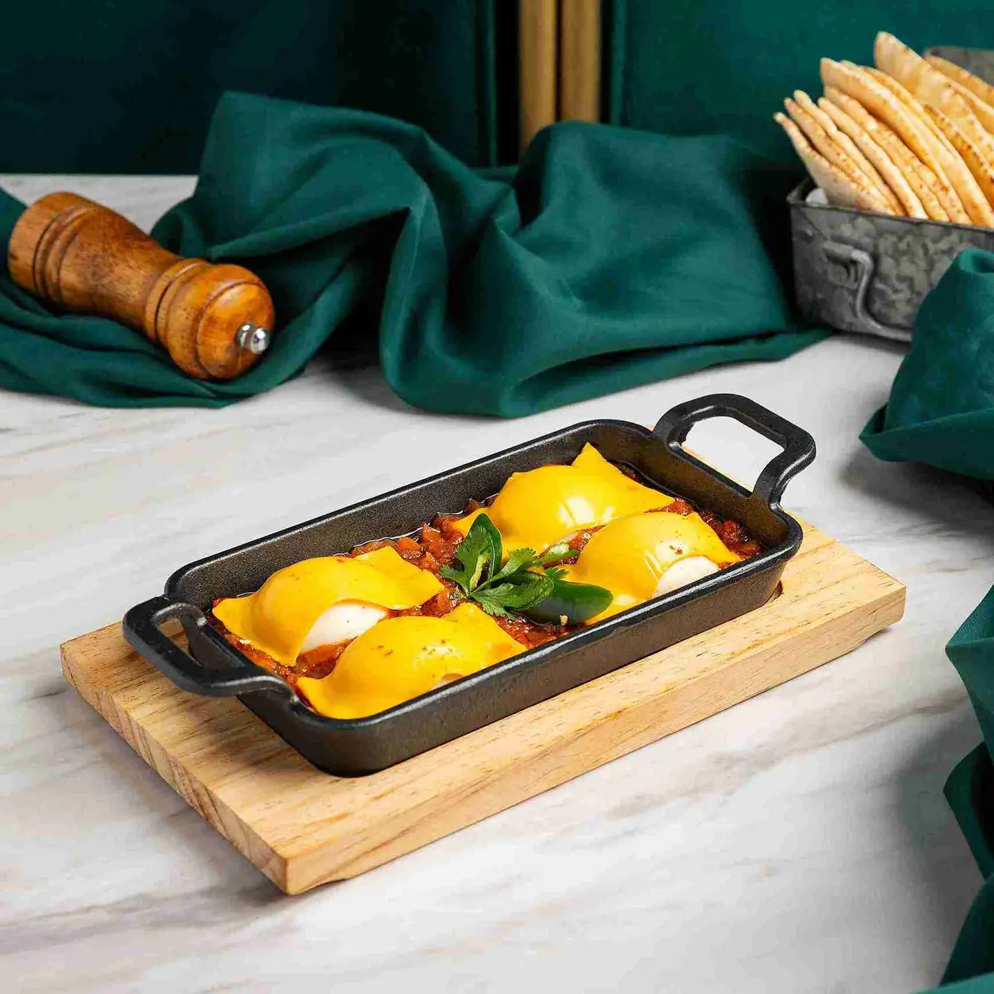 طاجن بيض تركي