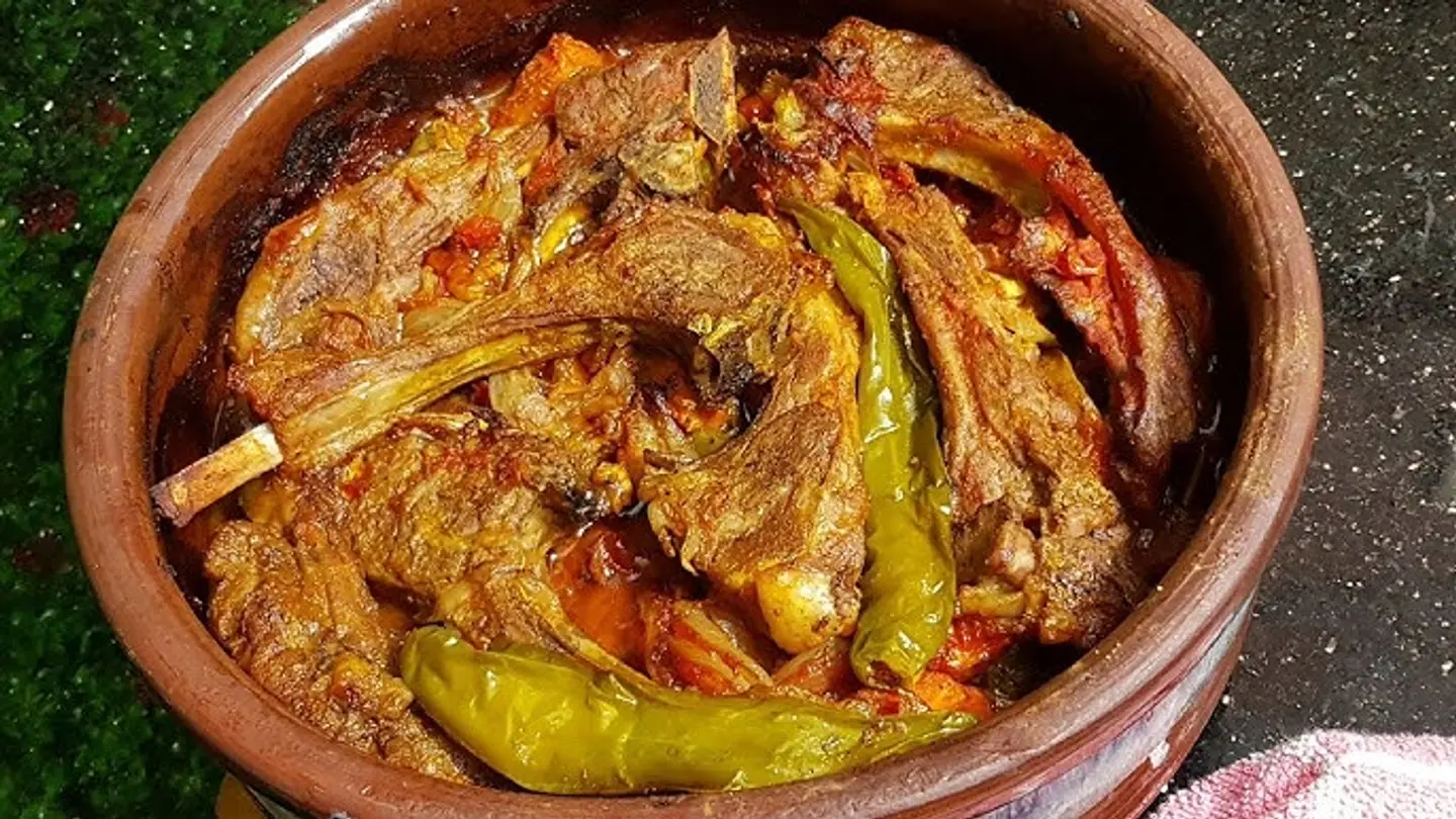 طاجن فخار ريش