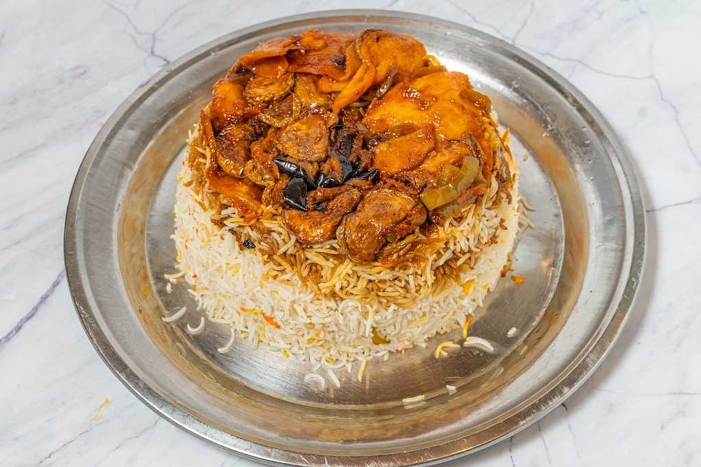 دجاج مقلوبة مع الأرز - نصف