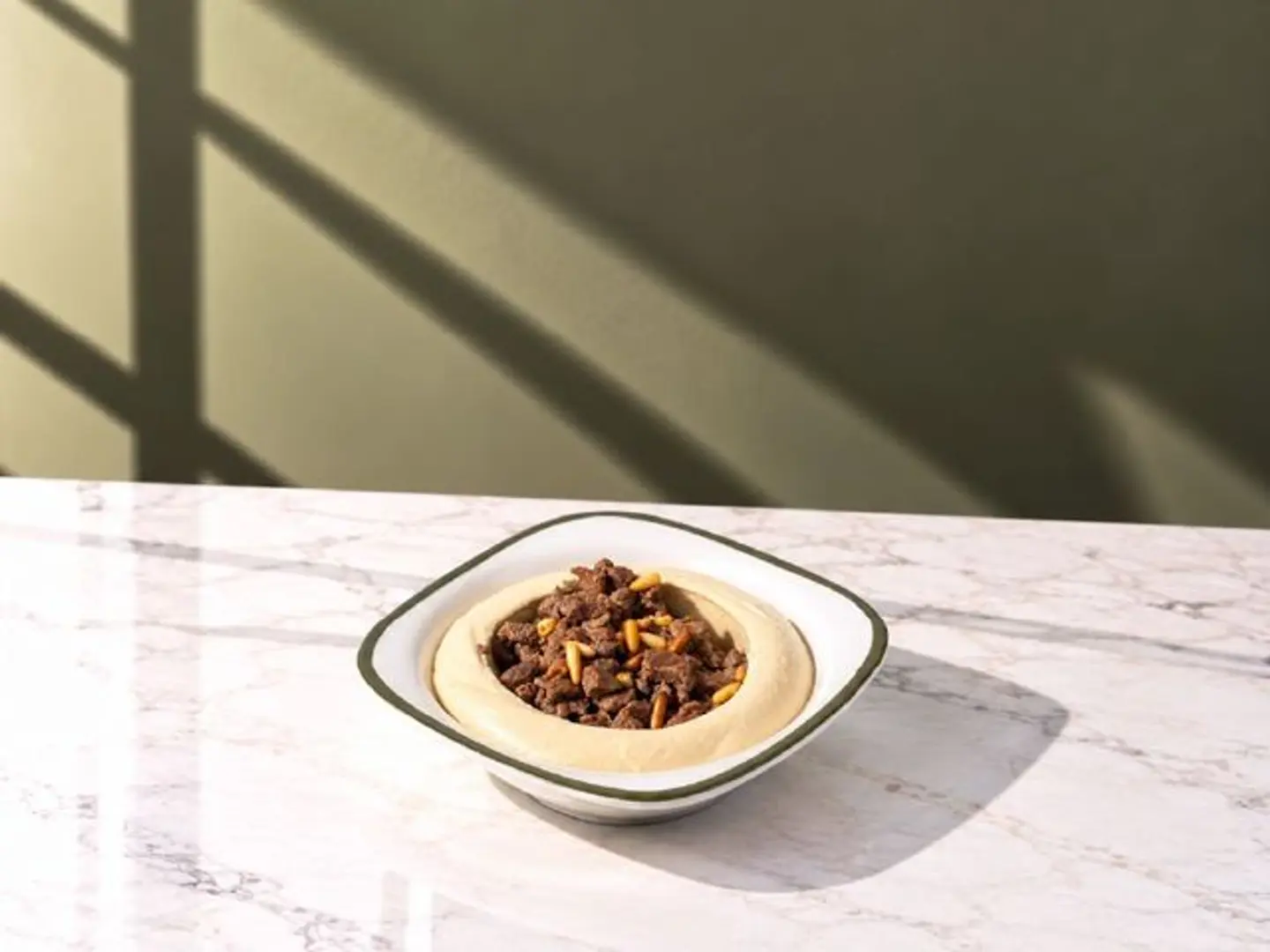 Humus With Meat