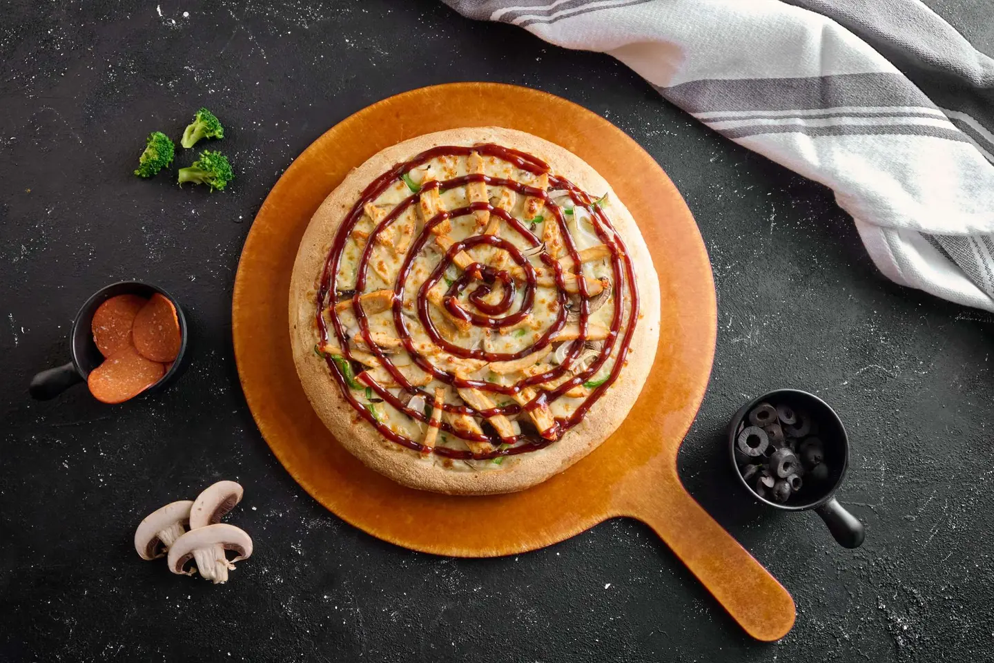 بيتزا دجاج باربكيو صغير