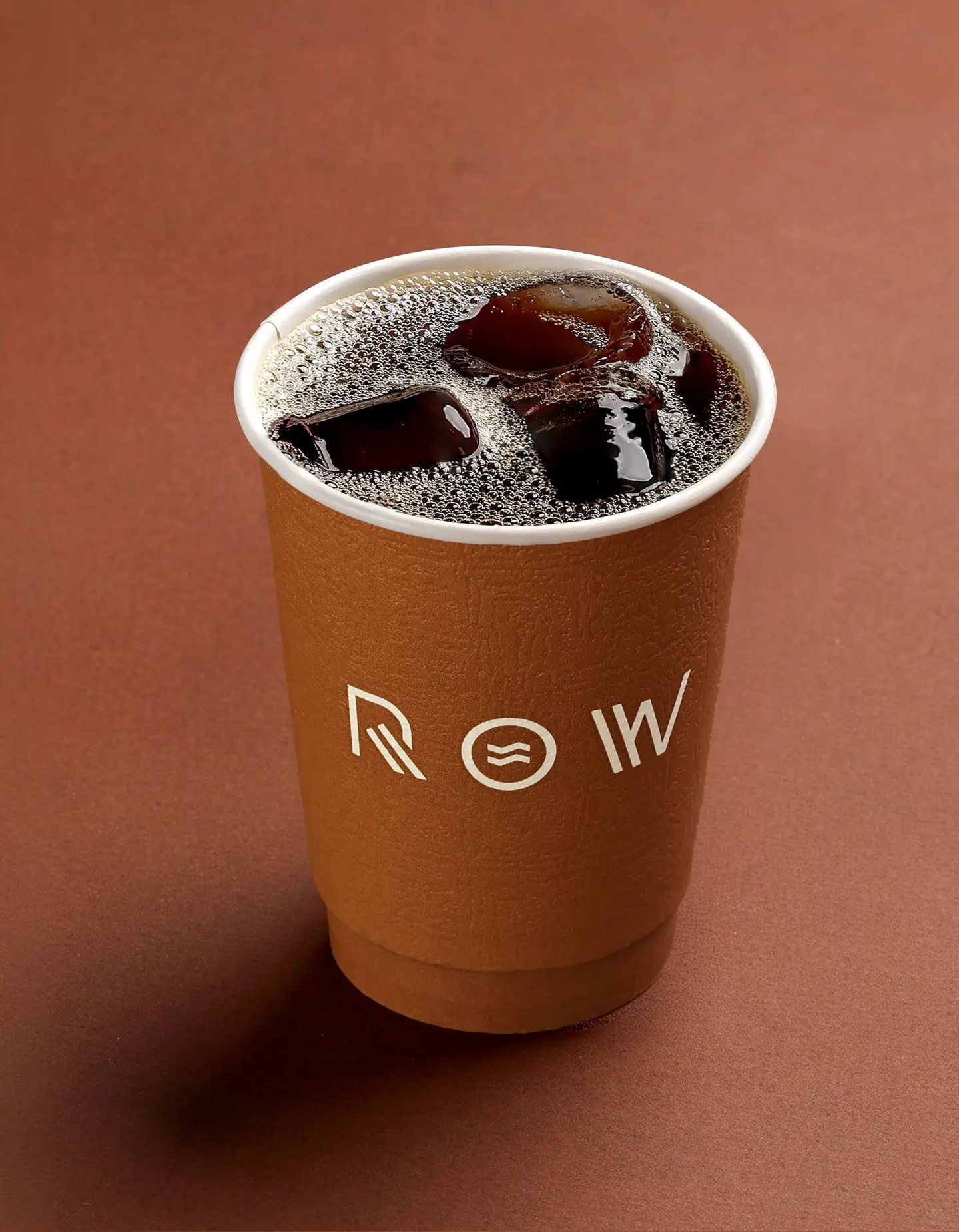 قهوة اليوم بارد كبير