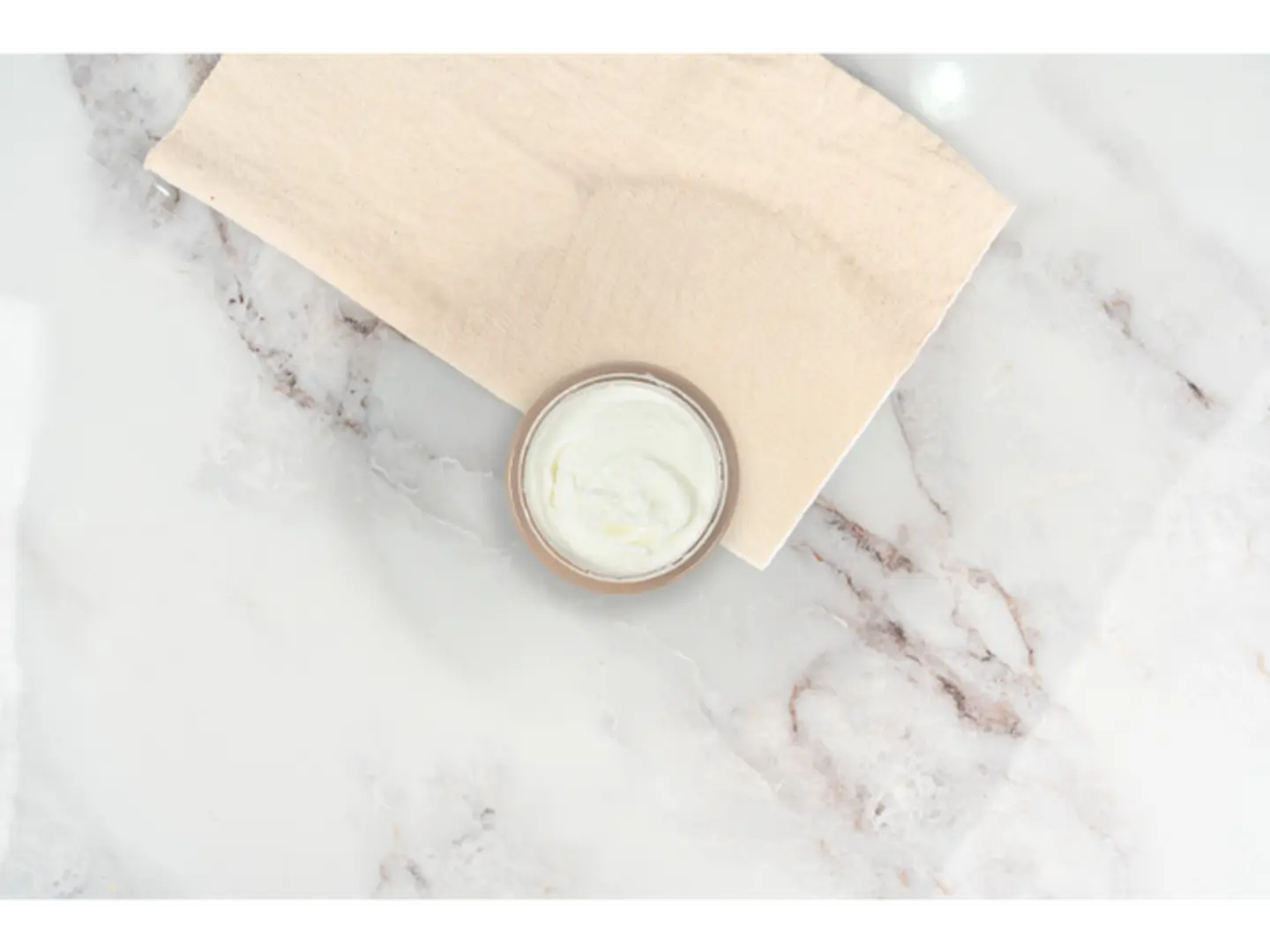 علبة مايونيز