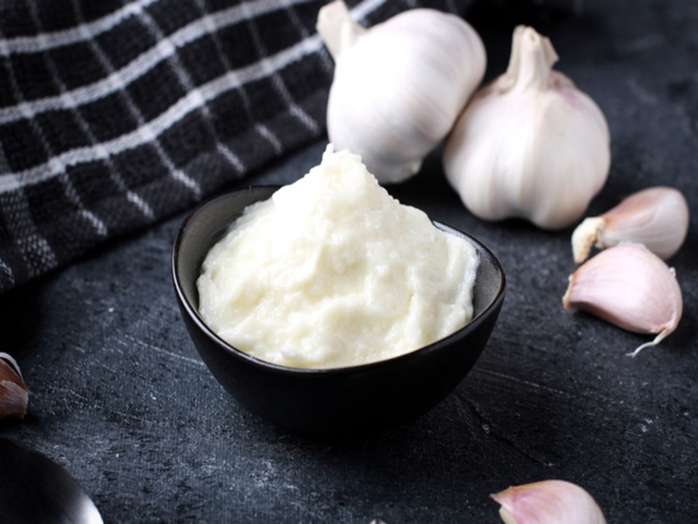 Large Garlic Caps