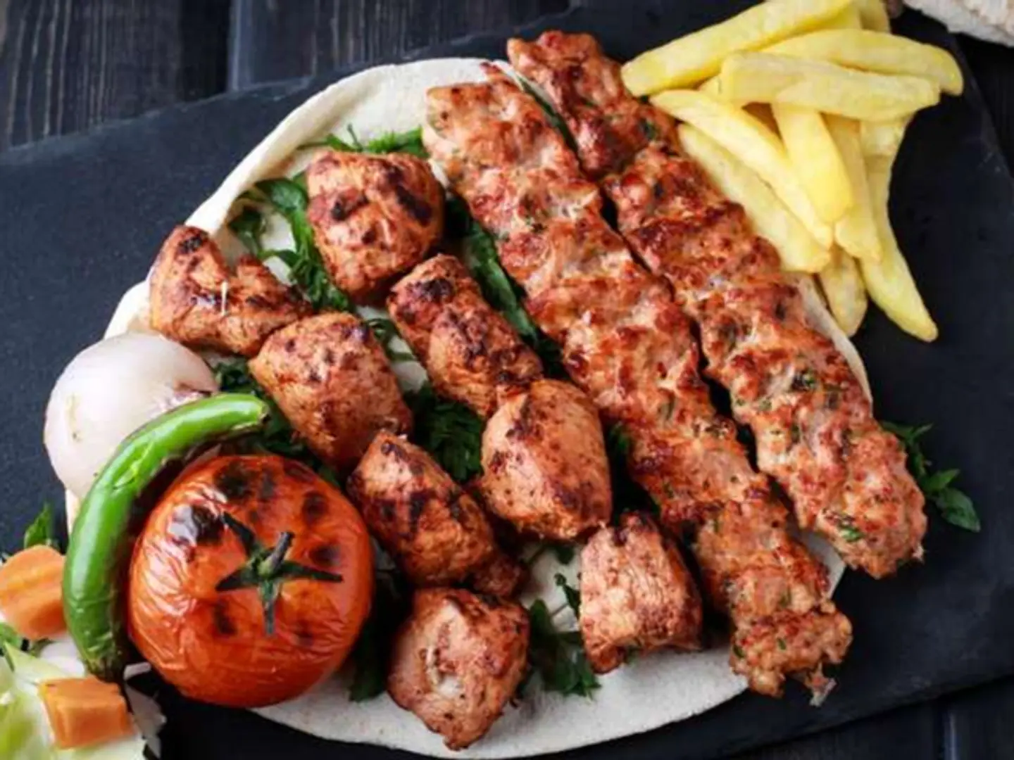 صحن مشكل دجاج