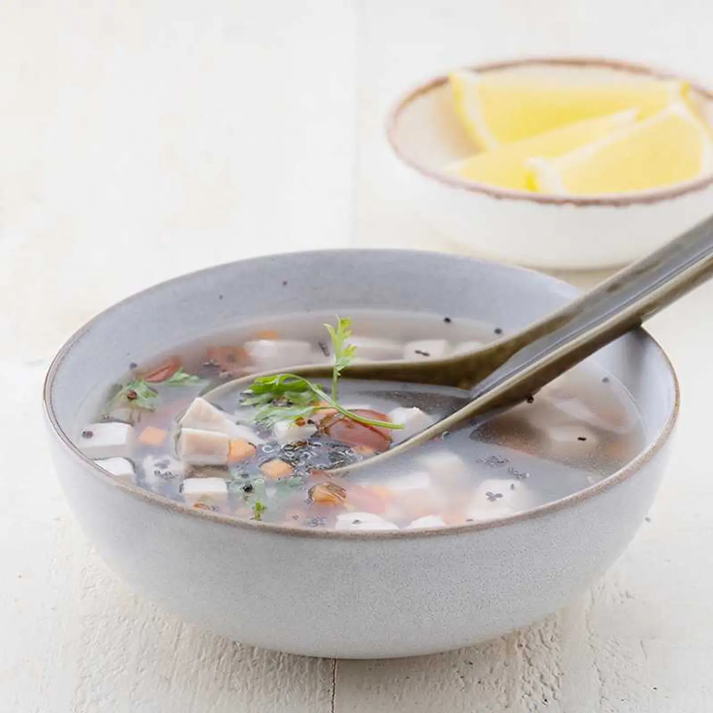 شوربة الدجاج و الكينوا