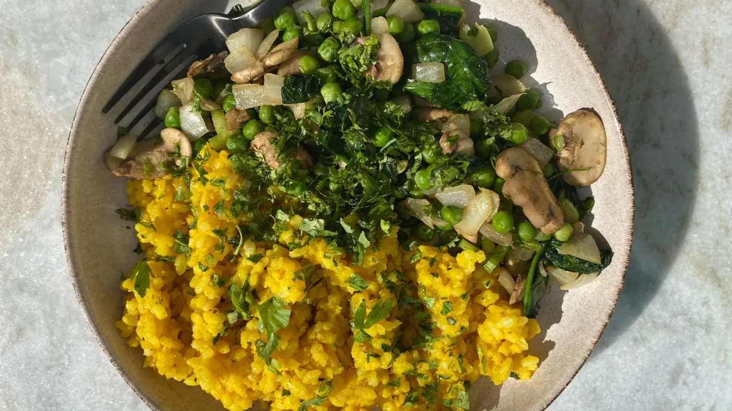 سوتية الخضار + ريزوتو بالكركم