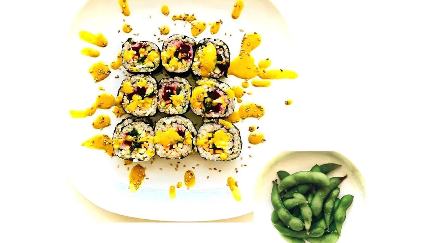 سوشي نباتي مع الايدامامي