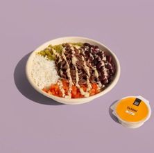 طبق أرز لحم مقدد مشوي