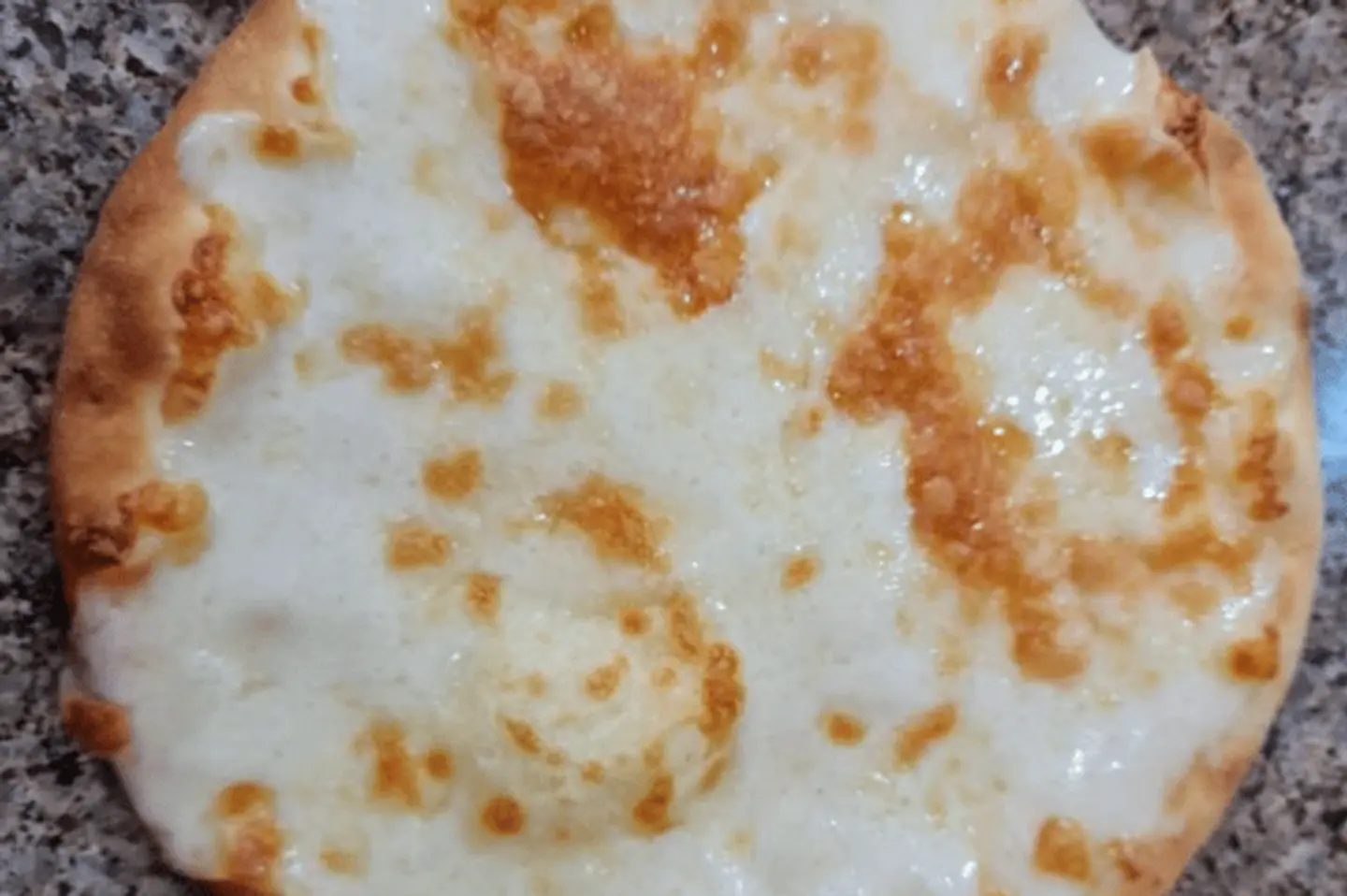 منقوشة جبنة موزريلا