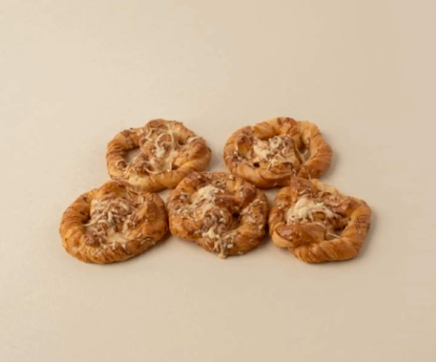 Mini Pretzel Cheese 5 Pcs Bag