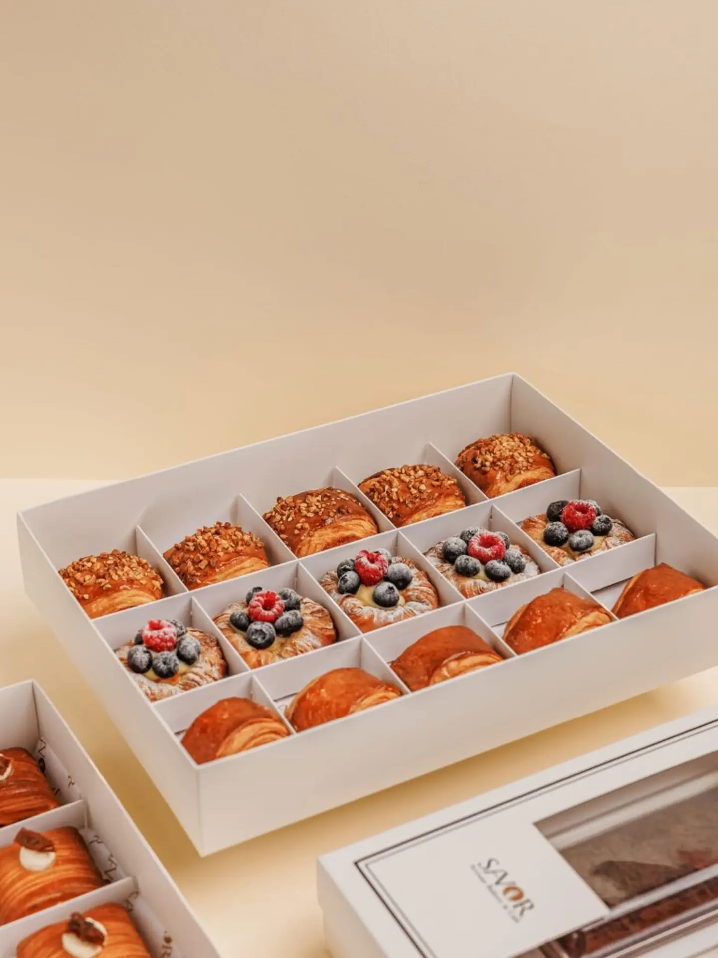 بوكس كرواسون حلو