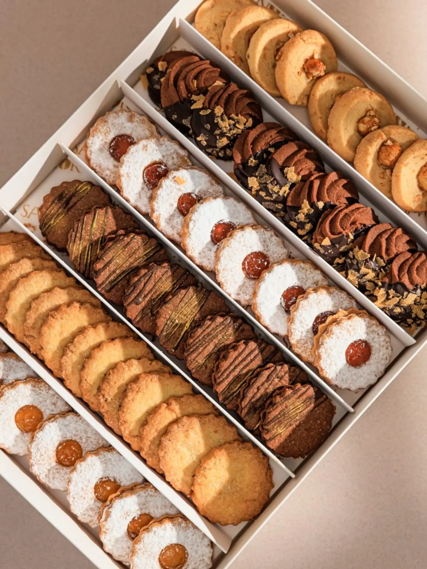 Box Petite Four