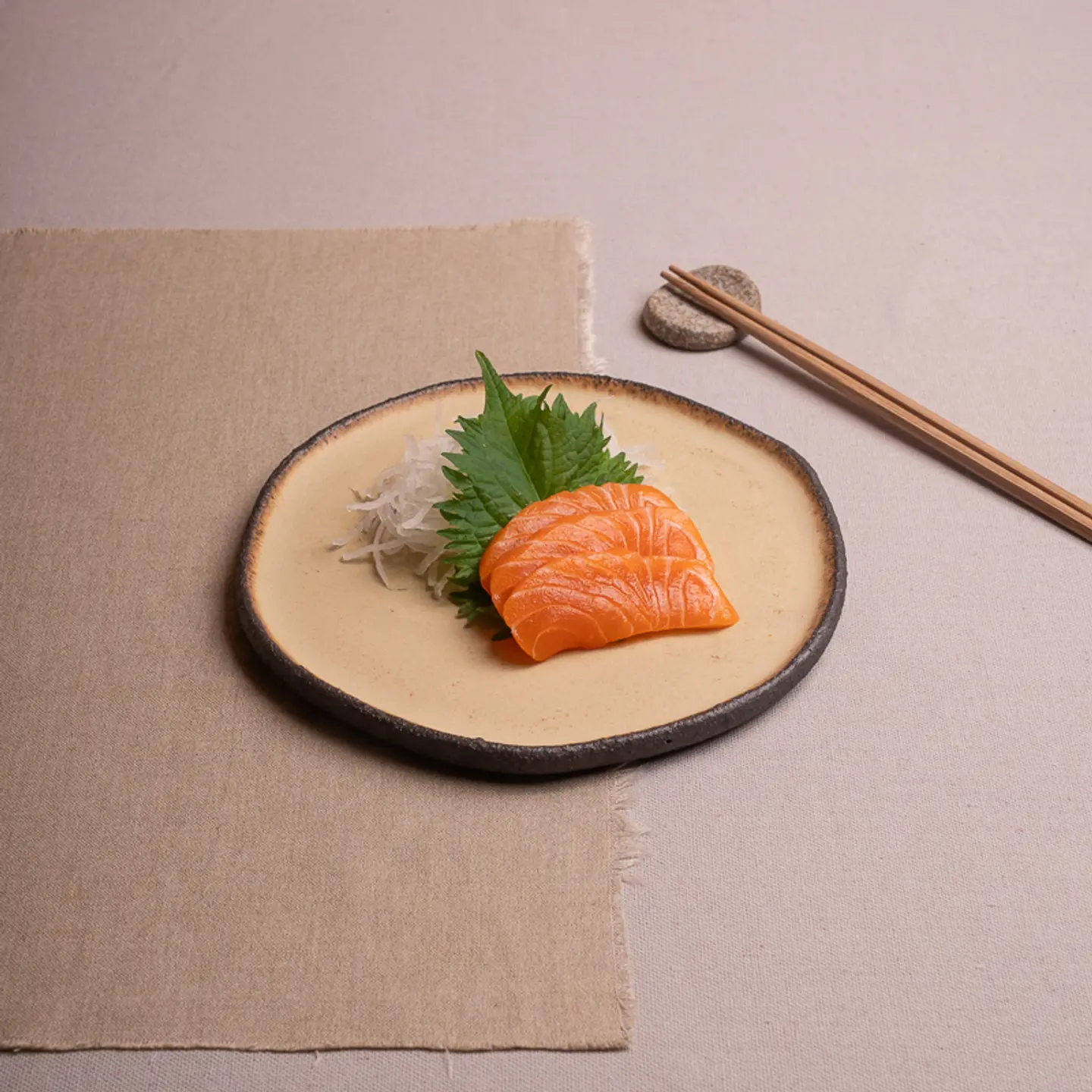 سلمون ساشيمي ٥ قطع