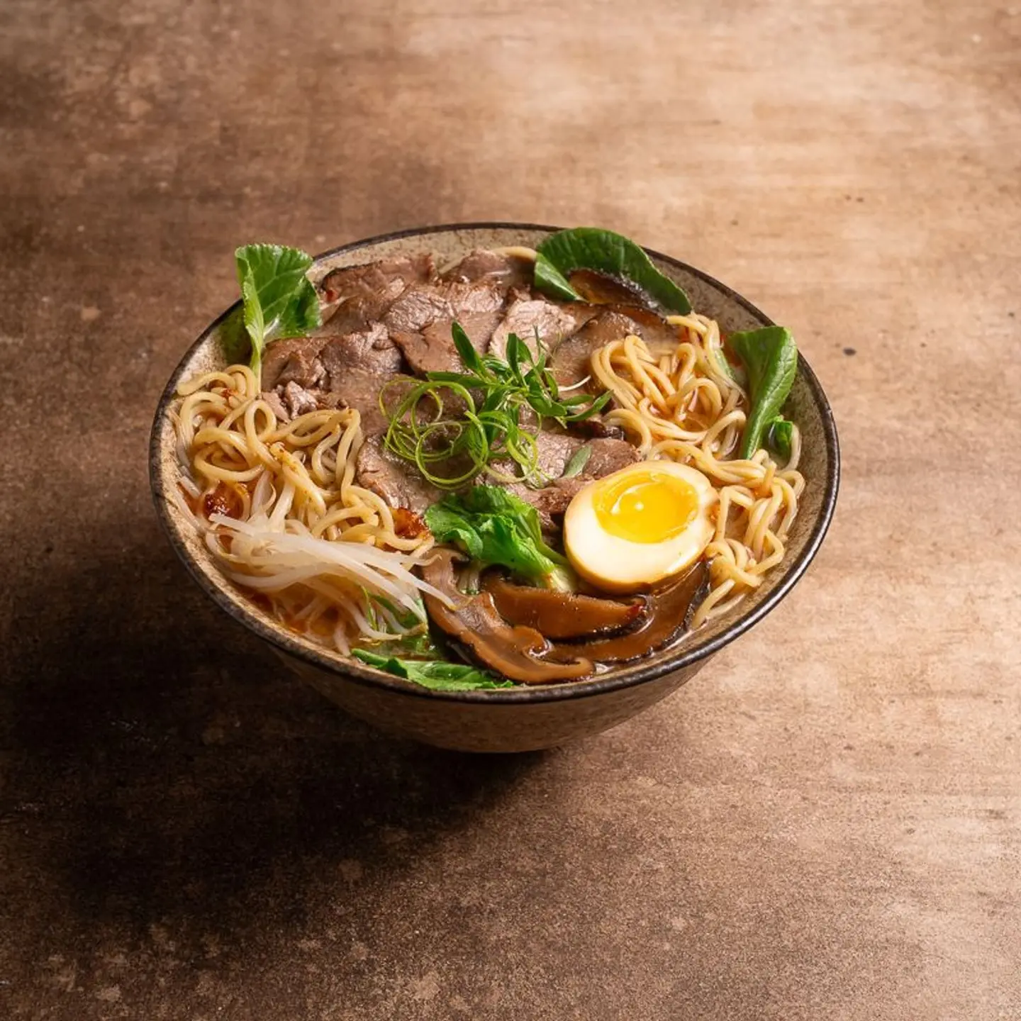 رامن شويو باللحم