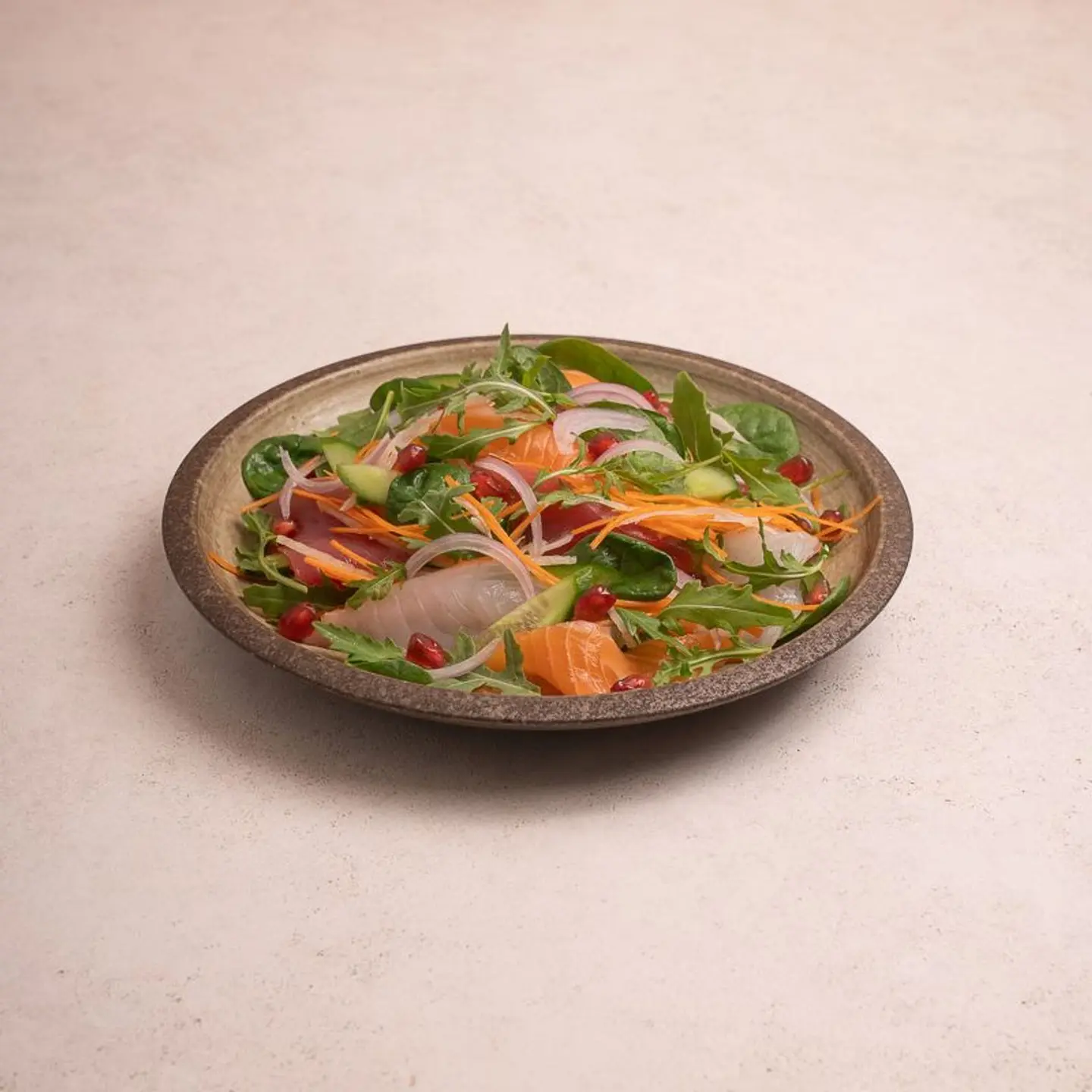 سلطة ساشيمي