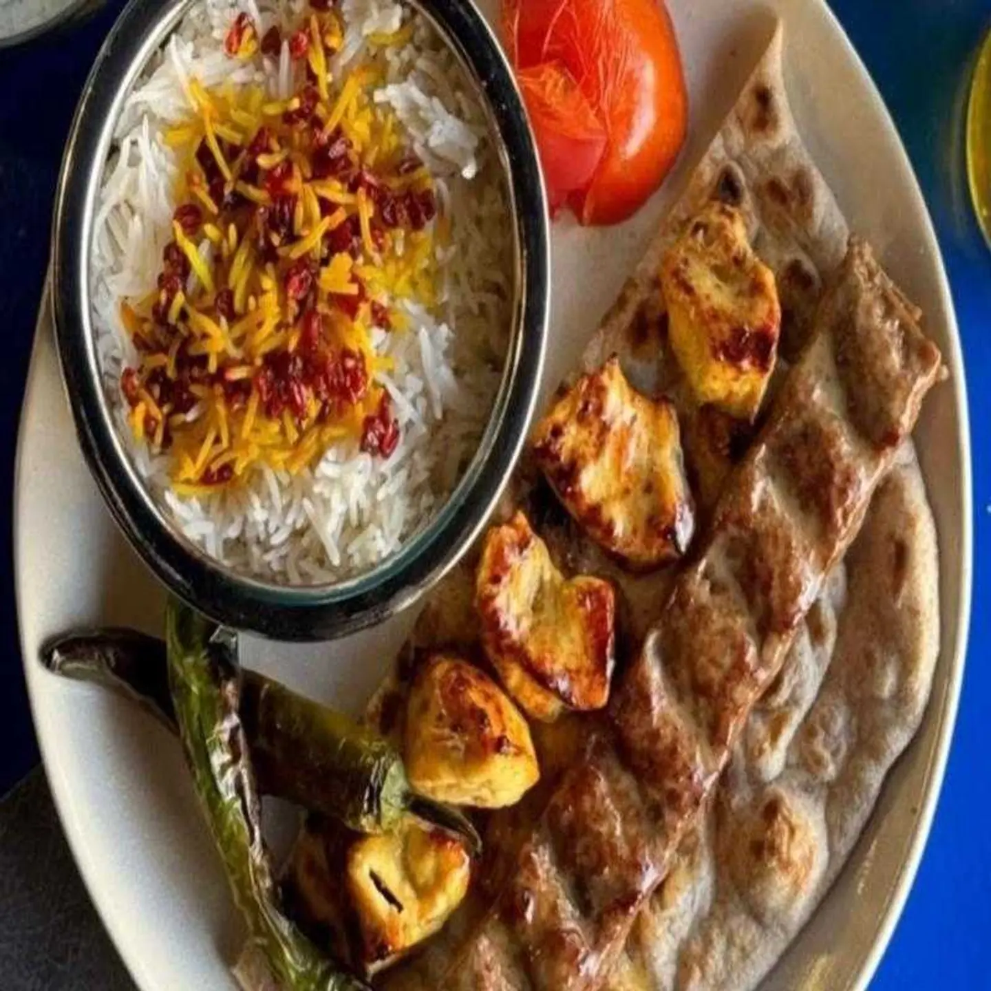 لحم كباب مع الأرز الإيراني