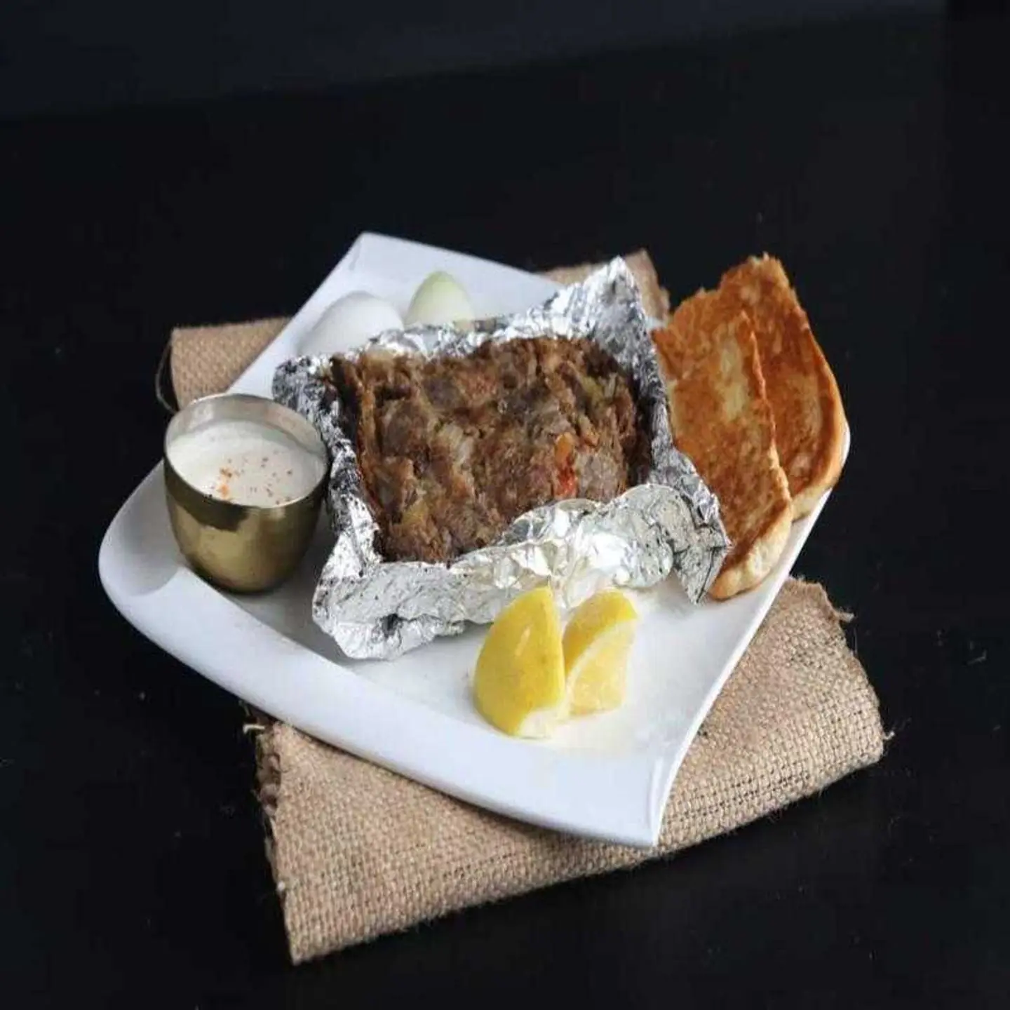 مدفون حاشي صغير