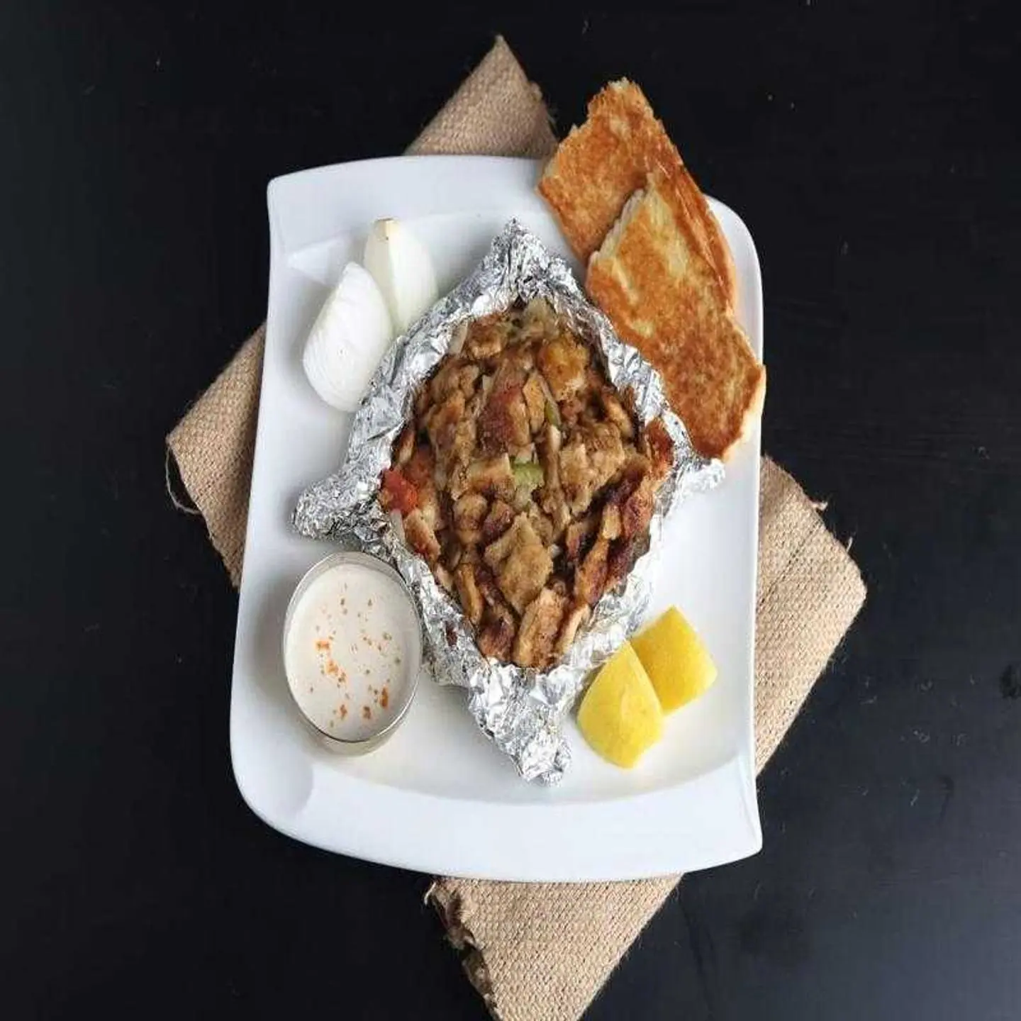 مدفون دجاج كبير