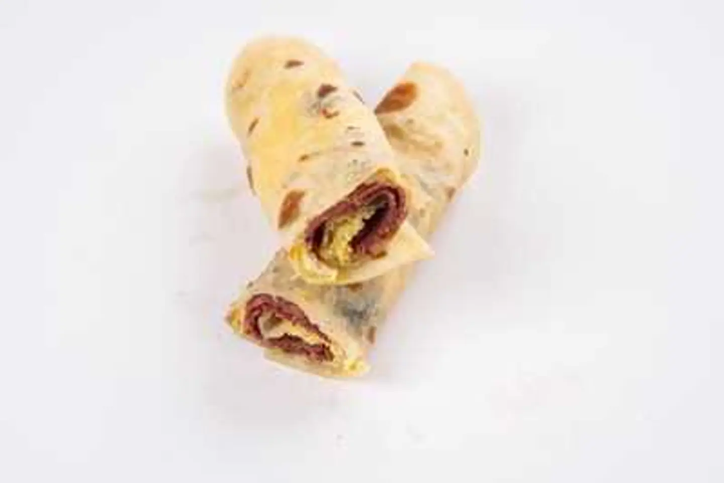 بيض بالبسطرمة