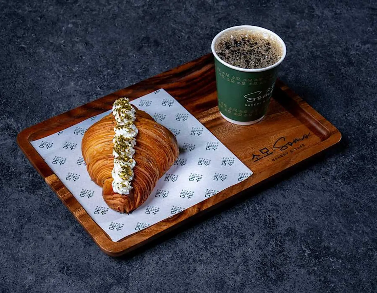 Labnah Zatar Croissant