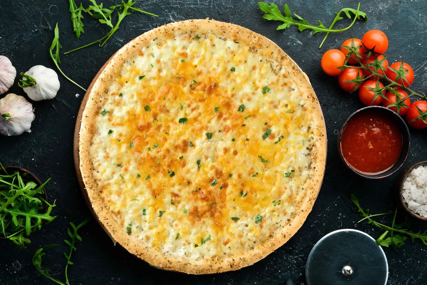 بيتزا الاجبان الاربعة